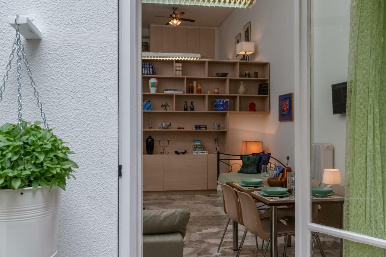 Ferienwohnung Acropolis Koukaki Loft Private Garden Athen Exterior foto