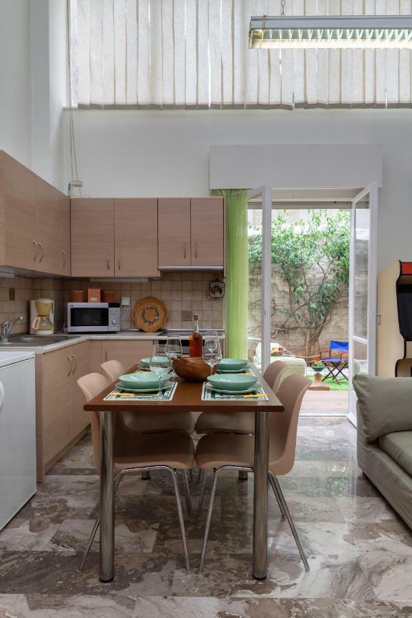 Ferienwohnung Acropolis Koukaki Loft Private Garden Athen Exterior foto